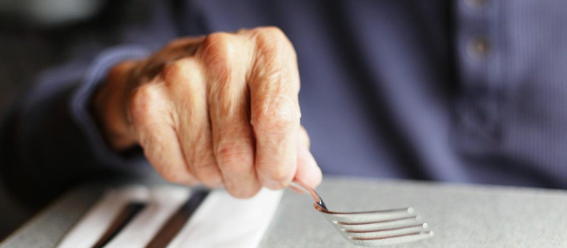 Personne âgée atteinte d’Alzheimer : quelle alimentation privilégier ? Personne âgée atteinte d'Alzheimer : quelle alimentation privilégier ?