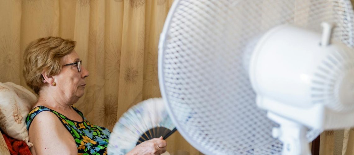 Personnes âgées : quelles sont les précautions à prendre lors d’une canicule ? Personnes âgées : quelles sont les précautions à prendre lors d'une canicule ?